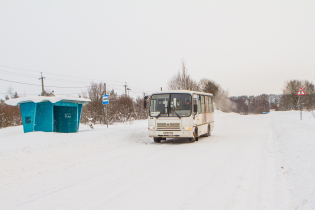 КП «Suvantojärvi»: автобусная остановка рядом спосёлком (15.01.16)